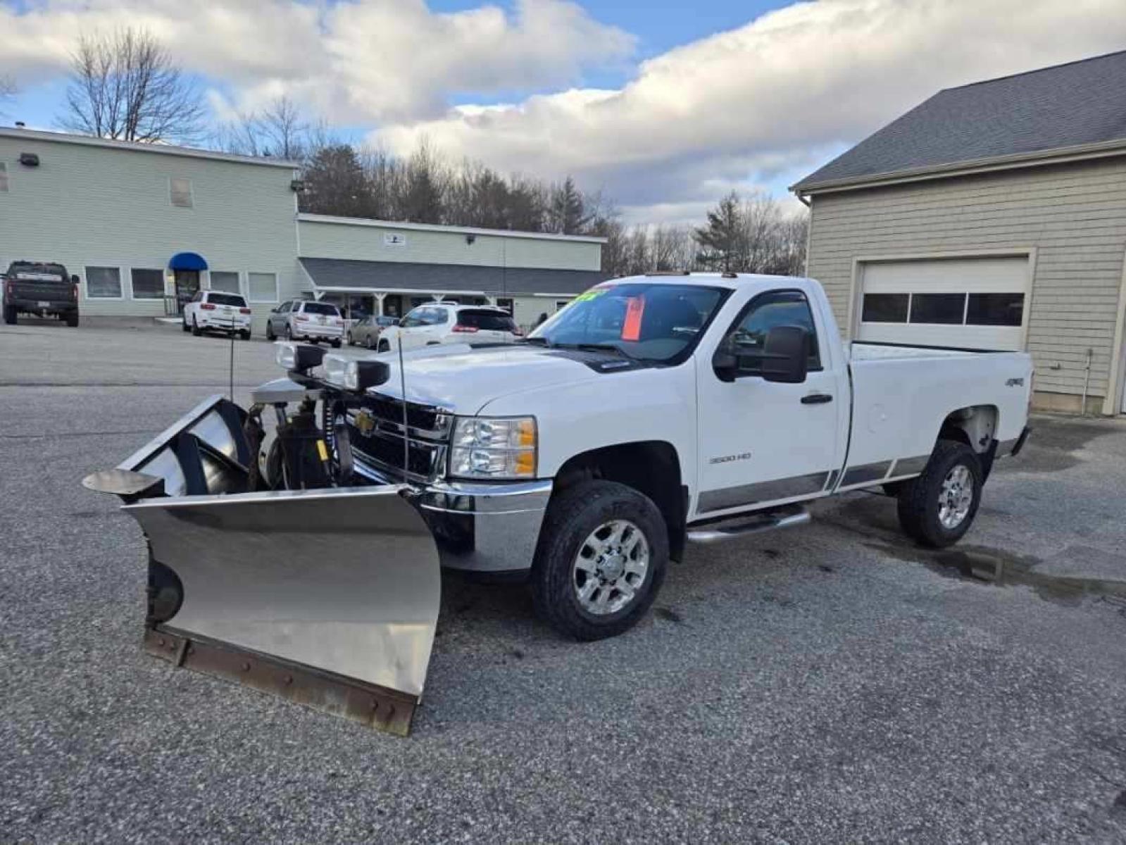 2014 white Chevrolet Silverado 3500 with an 6.0 engine, AUTOMATIC transmission, located at 27 Main St., Norway, MD, 04268, (207) 743-0900, 44.199795, -70.530807 - 2014 Chevy Silverado 3500 Reg Cab WT 6.0 Pw, Pl, Pm, A/C, 9.6 Fisher X-Stream V Staivles Plow 40k--------$28,995.00 - Photo #1